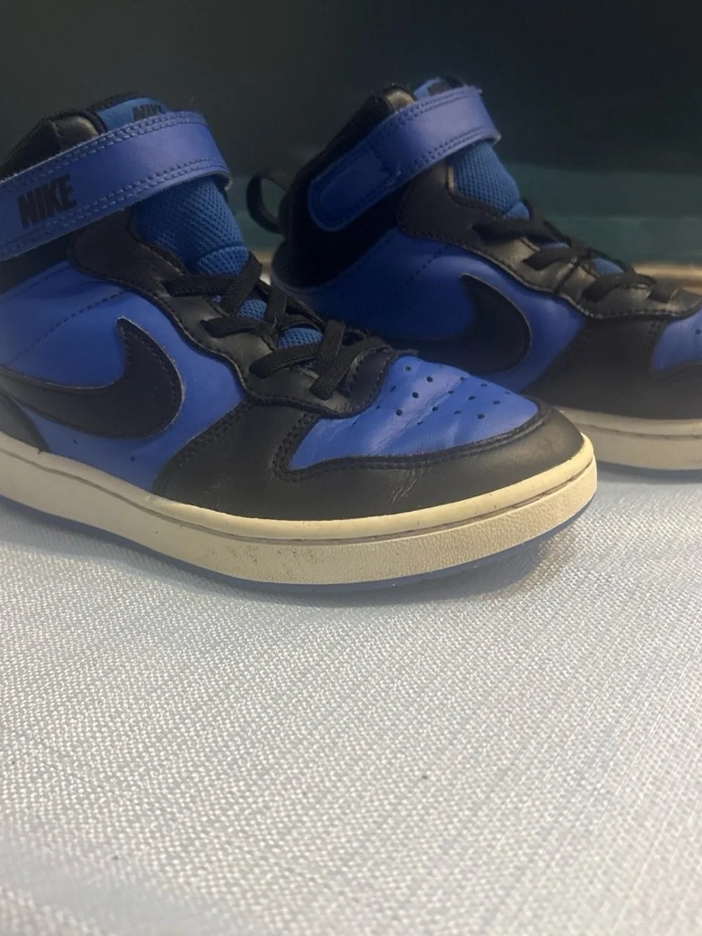 Nike kids Mid-Top Sneakers - Black & Blue